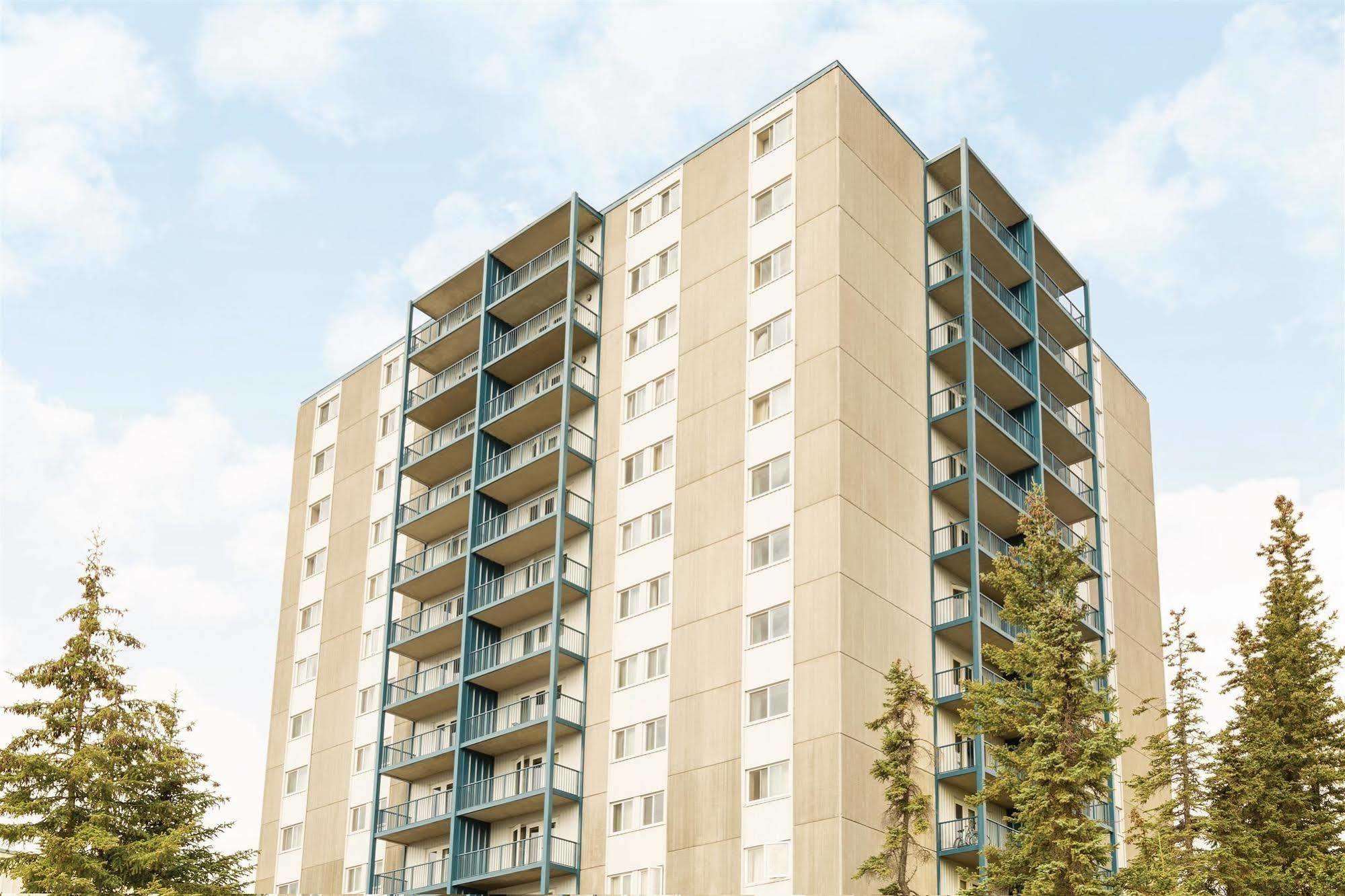 Coast Fraser Tower Yellowknife Exterior photo